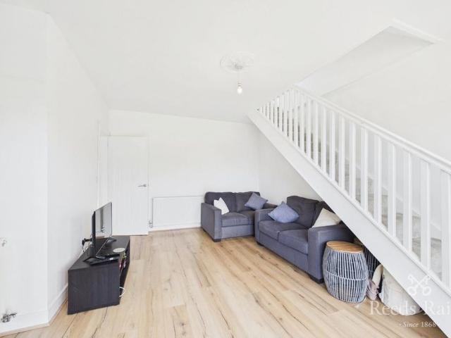 3 bedroom bungalow to rent
