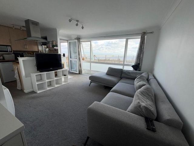 3 bedroom bungalow to rent
