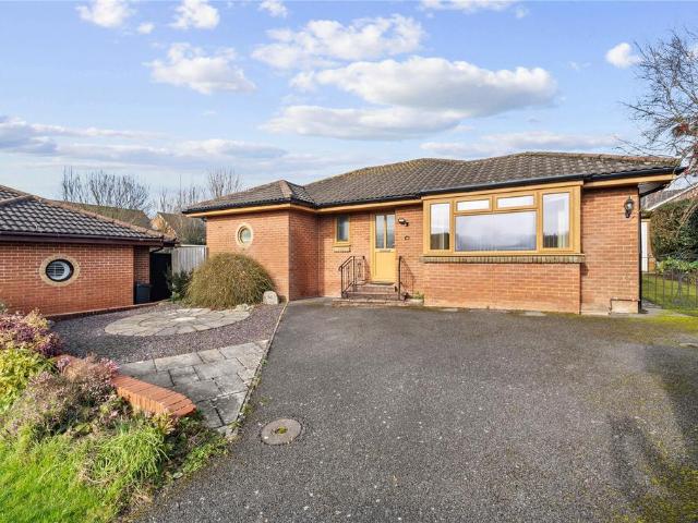 3 bedroom bungalow to rent