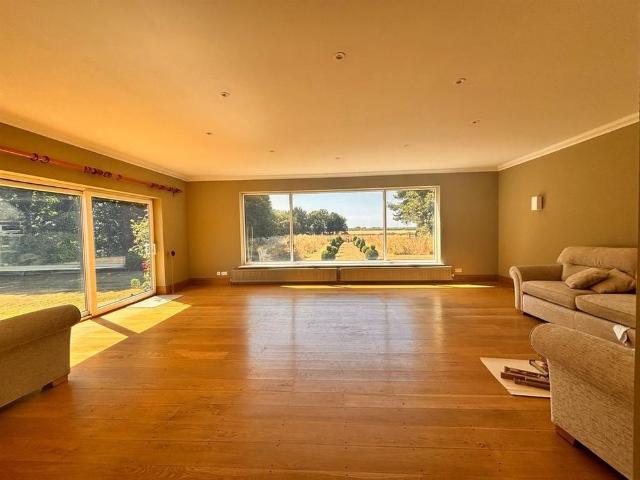 3 bedroom bungalow to rent