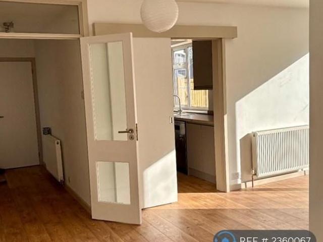 3 bedroom detached house to rent