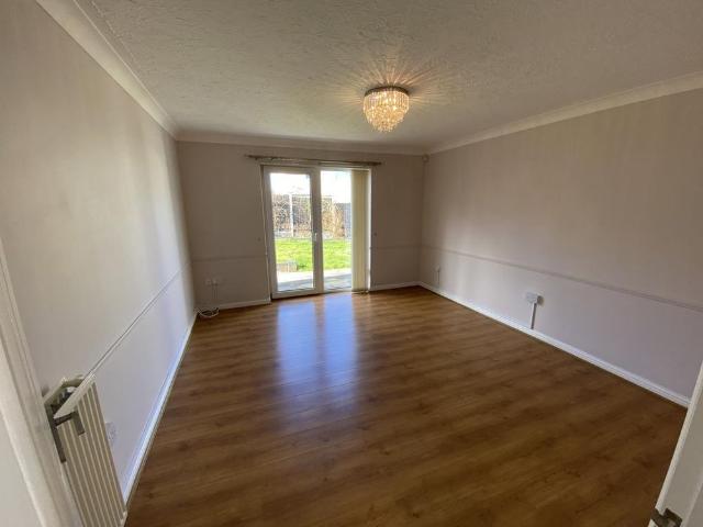 3 bedroom bungalow to rent