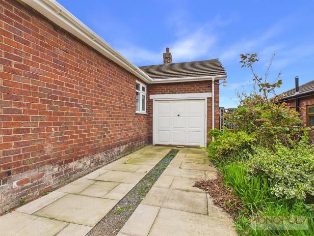 3 bedroom bungalow to rent