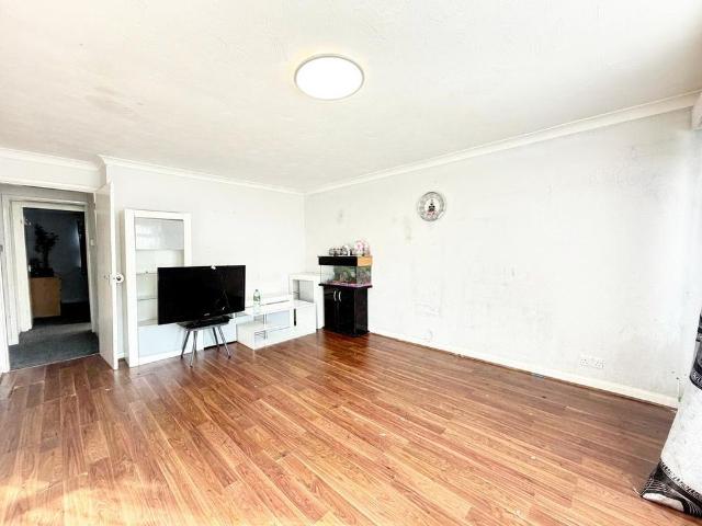 3 bedroom bungalow to rent