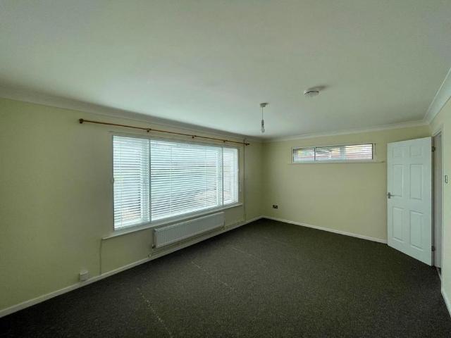 3 bedroom bungalow to rent