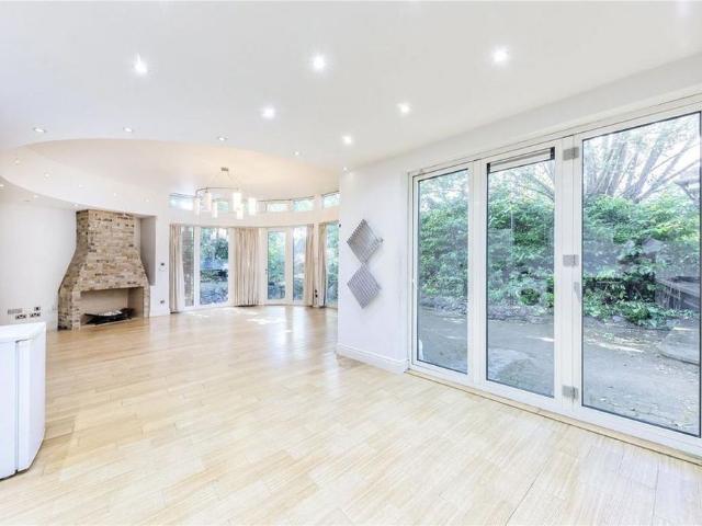 3 bedroom bungalow to rent