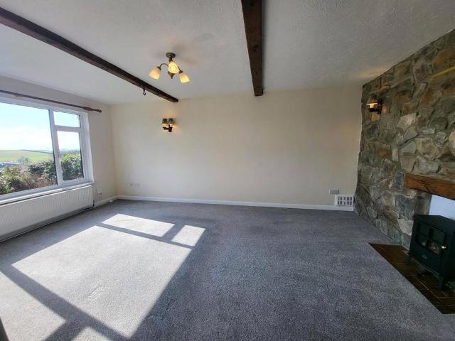 3 bedroom bungalow to rent