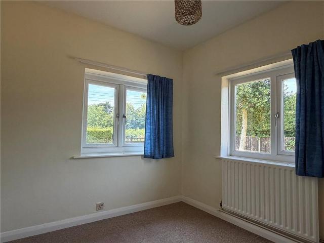 3 bedroom bungalow to rent