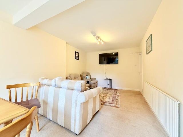 3 bedroom bungalow to rent