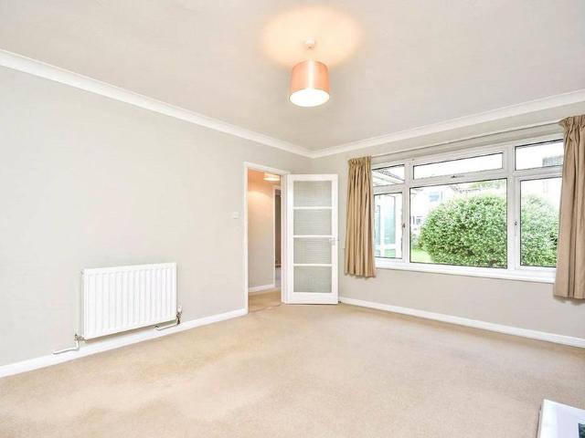 3 bedroom bungalow to rent