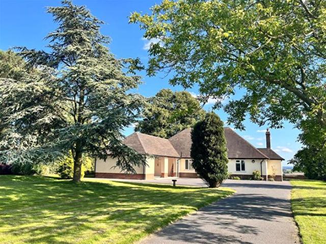 3 Bedroom Bungalow To Rent In The Hillfields, Seckington, B79