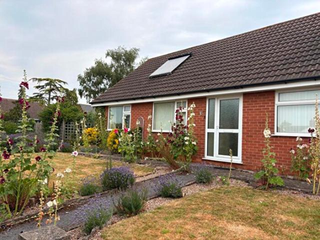 3 Bedroom Bungalow To Rent In Walnut Paddock, Harby, LE14