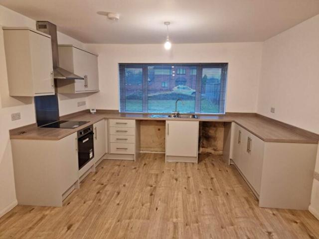 3 Bedroom Bungalow To Rent In Rectory Road, Sutton Coldfield, B75