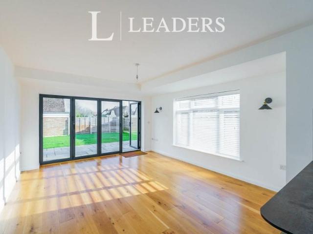 3 bedroom bungalow to rent Summerhill Drive, Bognor Regis, PO22
