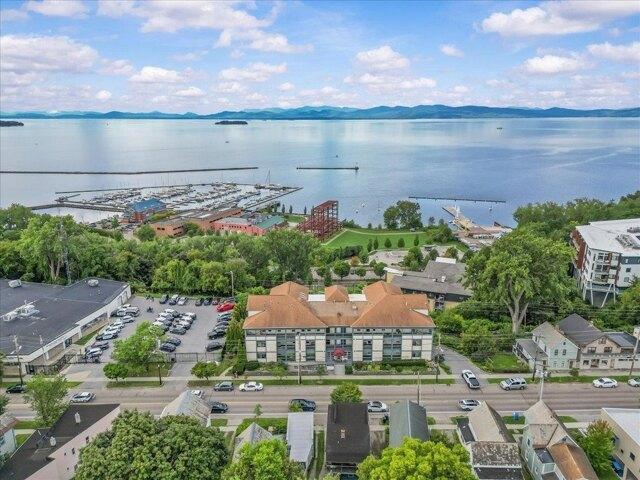 3 bedroom, Burlington VT 05401 105477011