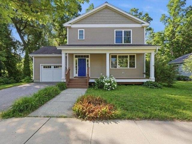 3 bedroom, Burlington VT 05408 104543803