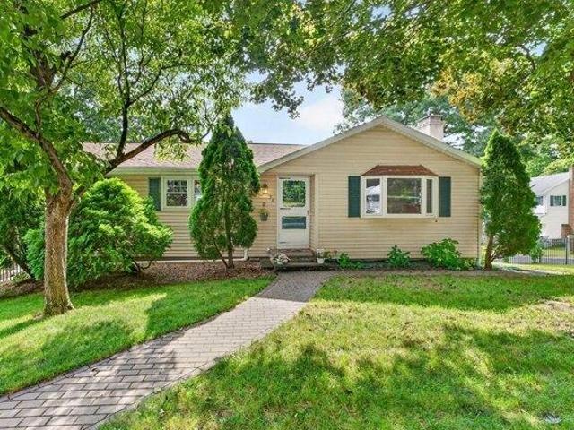 3 bedroom, Burlington MA 01803 105418024