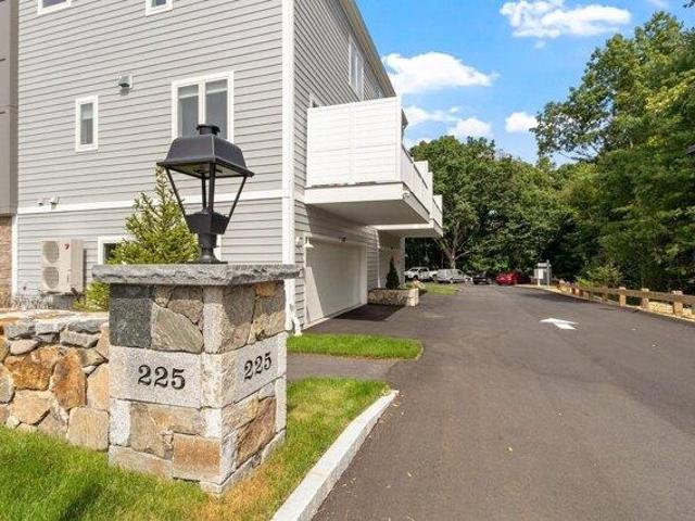 3 bedroom, Burlington MA 01803 105365945