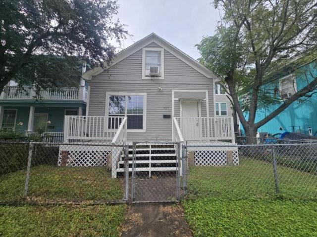 3 bedroom, Galveston TX 77550 106217564