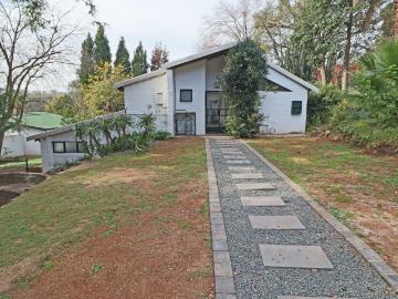 3 Bedroom Garden Cottage To Let in Bryanston East