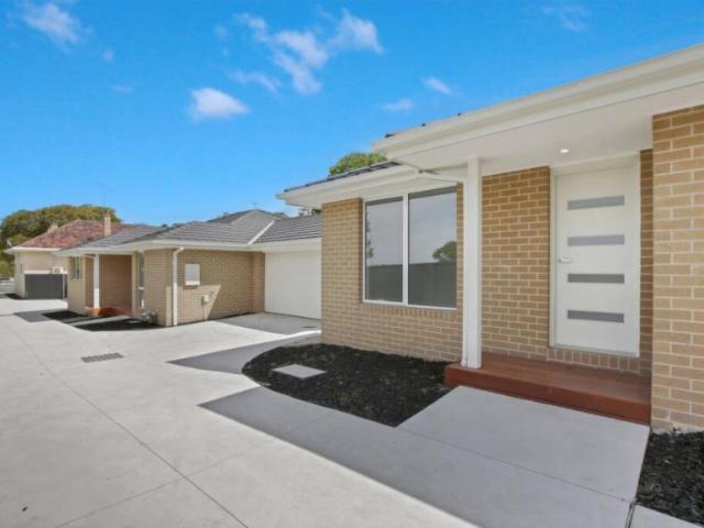 3 Bedroom Apartment Garfield VIC 102714451