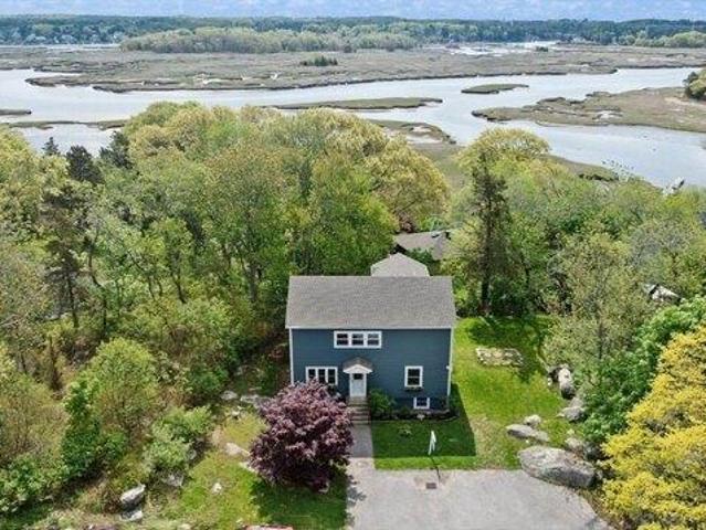 3 bedroom, Gloucester MA 01930 104044878