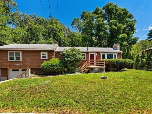 3 bedroom, Gloucester MA 01930 105492933
