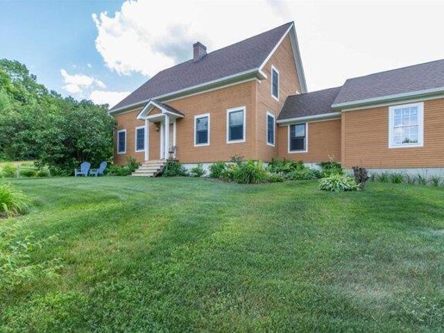 3 bedroom, Glover VT 05839 104790981