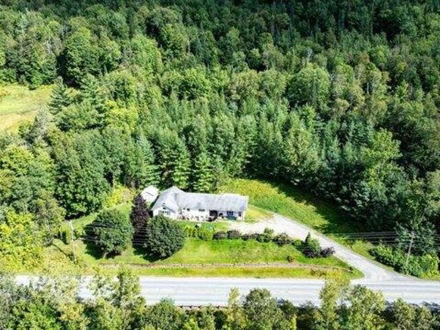 3 bedroom, Glover VT 05839 105417757