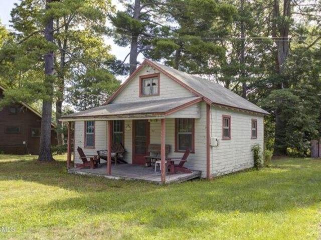 3 bedroom, Gloversville NY 12078 105320402