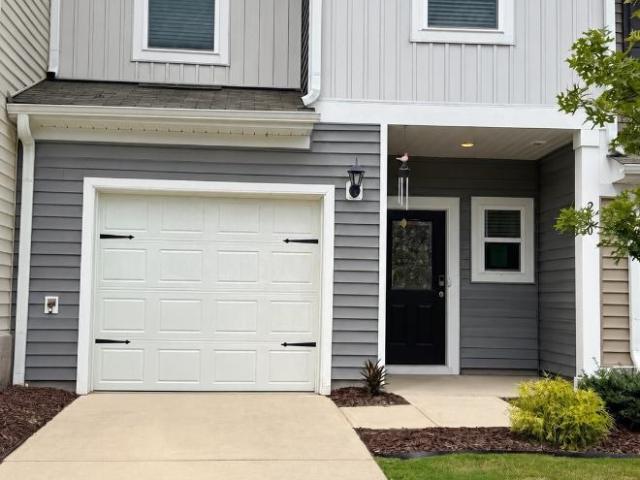 3 bedroom, Graham NC 27253 105392861