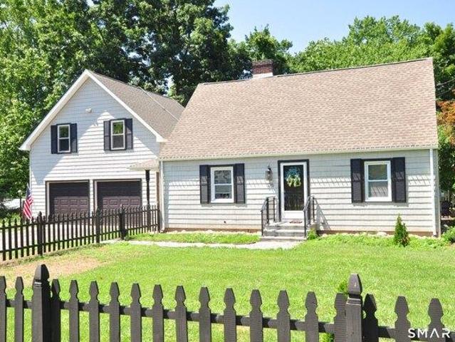 3 bedroom, Granby CT 06035 104790291