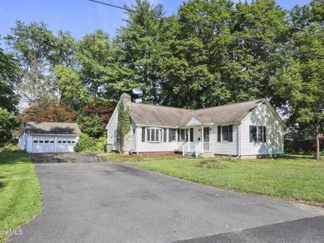 3 bedroom, Great Barrington MA 01230 105418989