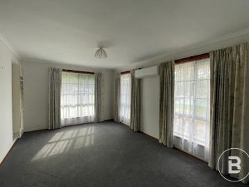 3 Bedroom great location