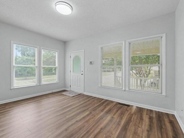 3 bedroom, Greensboro NC 27401 105919729
