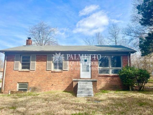 3 bedroom, Greensboro NC 27401 LS103293792
