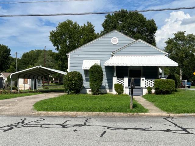 3 bedroom, Greensboro NC 27405 105921151
