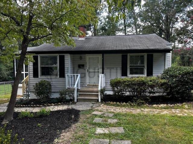 3 bedroom, Greensboro NC 27408 106219598