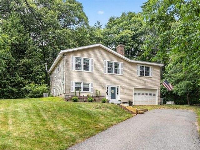 3 bedroom, Groton MA 01450 104442513