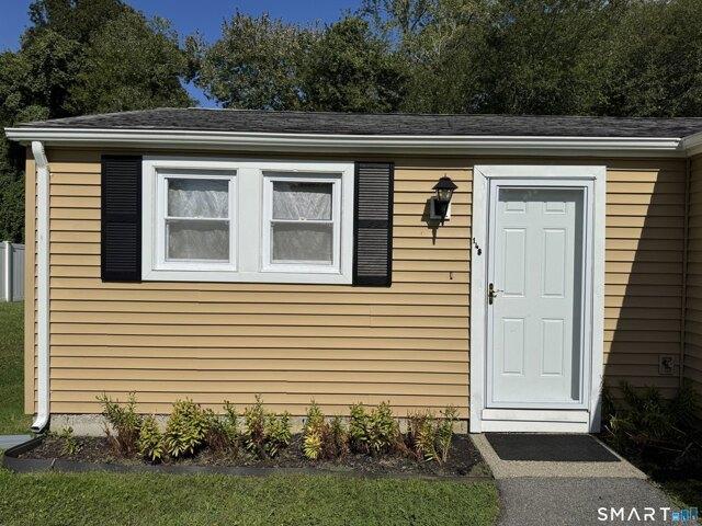 3 bedroom, Groton CT 06340 105714071