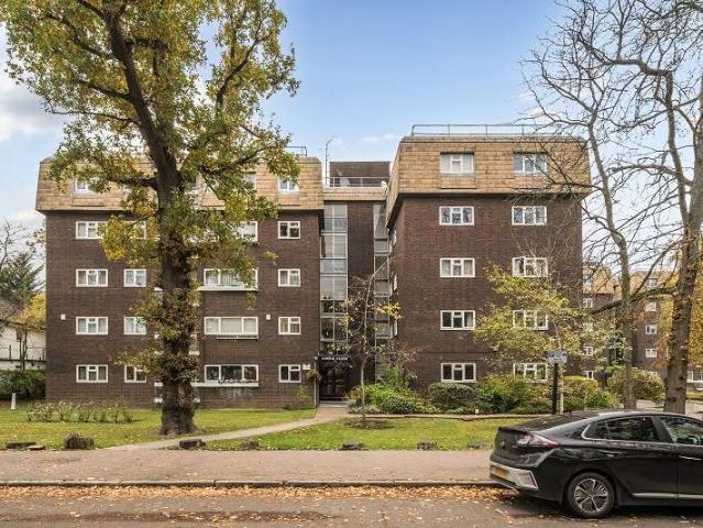 3 Bedroom Ground Flat