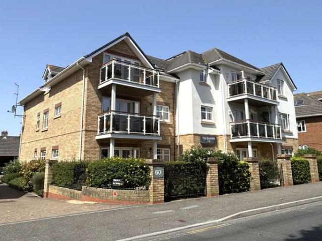 3 Bedroom Ground Flat