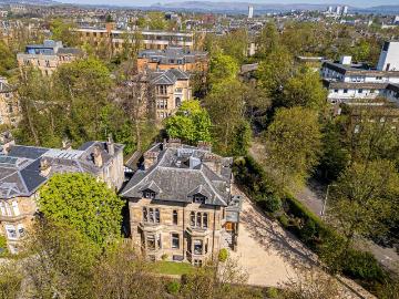 3 bedroom ground flat for sale