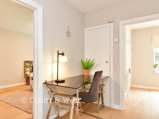 3 bedroom ground flat for sale