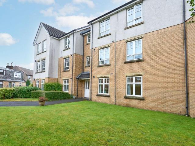 3 bedroom ground flat for sale