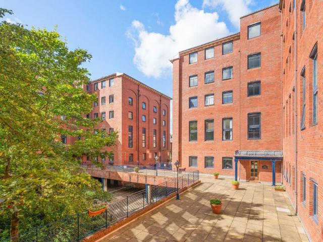 3 bedroom ground flat for sale