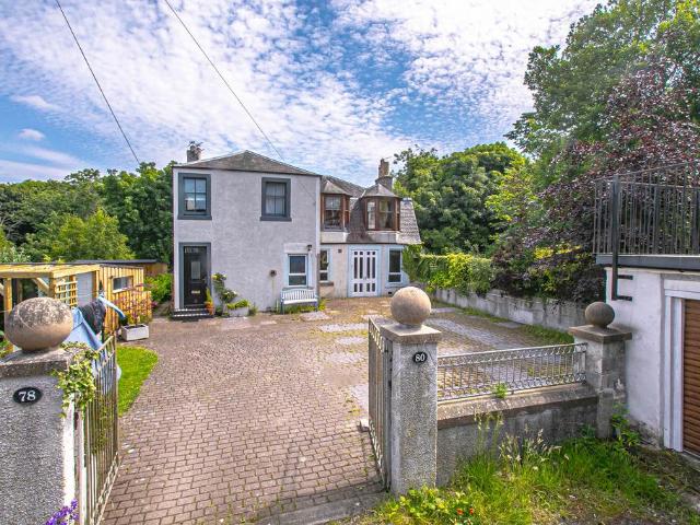3 bedroom ground flat for sale