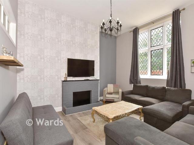 3 bedroom ground flat for sale