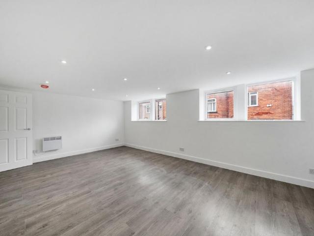 3 bedroom ground flat for sale