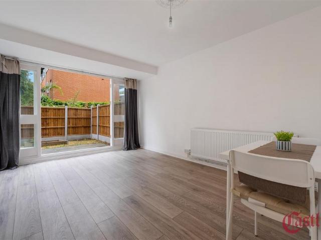 3 bedroom ground flat for sale